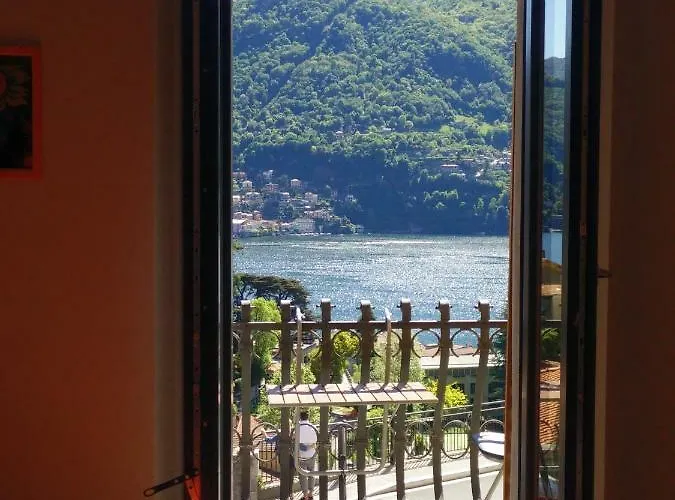 Larian Ferienhaus Moltrasio